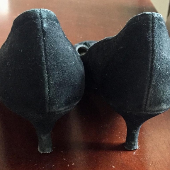 Black Suede Kitten Heels by Daniblack - Picture 3 of 7